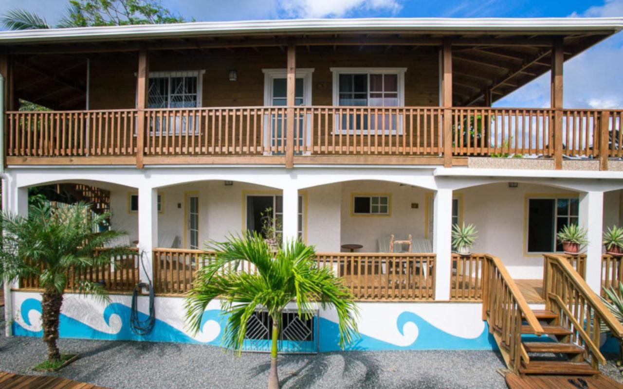 Wikkid Resort Dixon Cove Kültér fotó