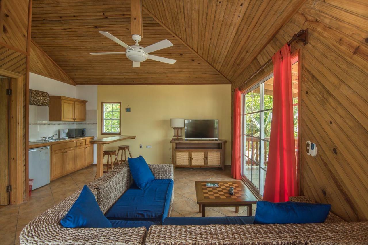 Wikkid Resort Dixon Cove Kültér fotó